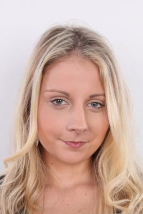 Mia E